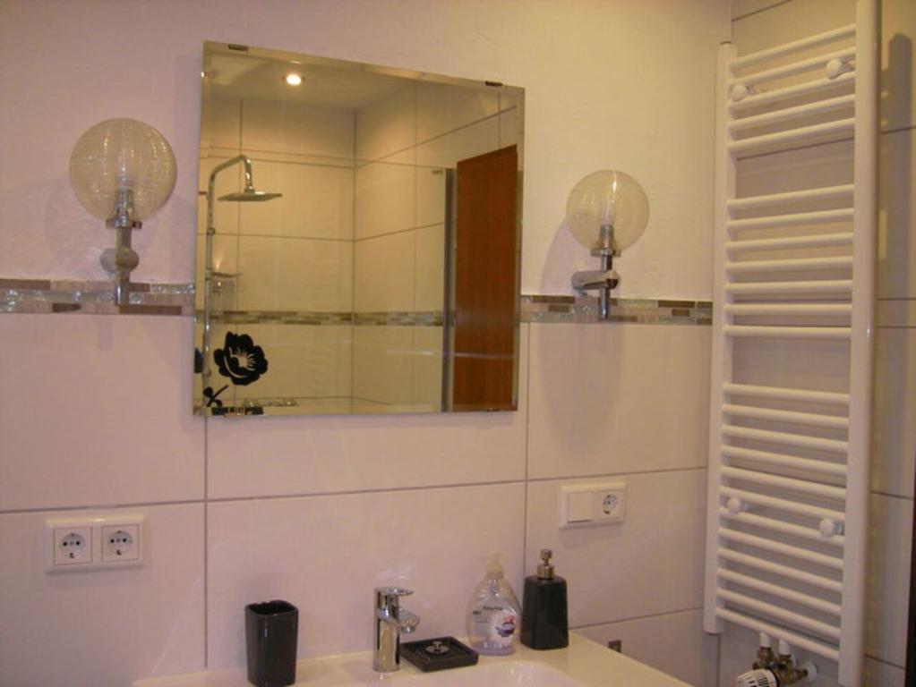 Apartamento Haus Ellbogen Momlingen Exterior foto