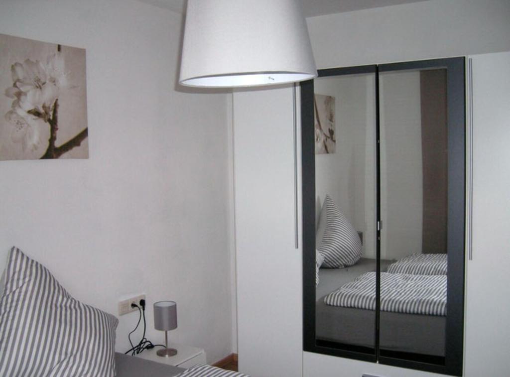 Apartamento Haus Ellbogen Momlingen Exterior foto